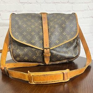 LOUIS VUITTON Monogram Saumur 35 Cross body bag Vintage 1990 Made in France GUC